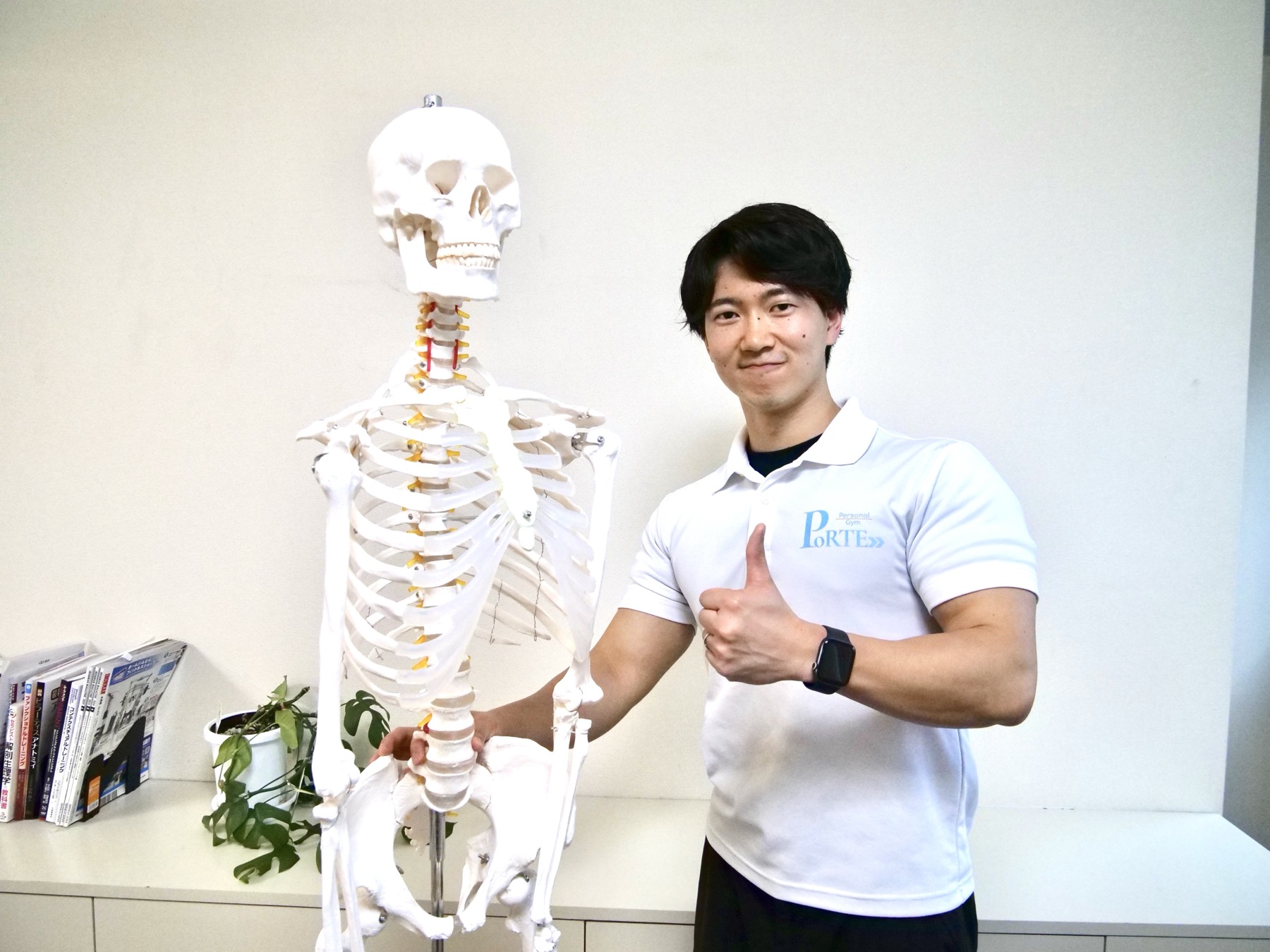 パーソナルジムPoRTE代表・加賀谷駿斗さんと店内設備