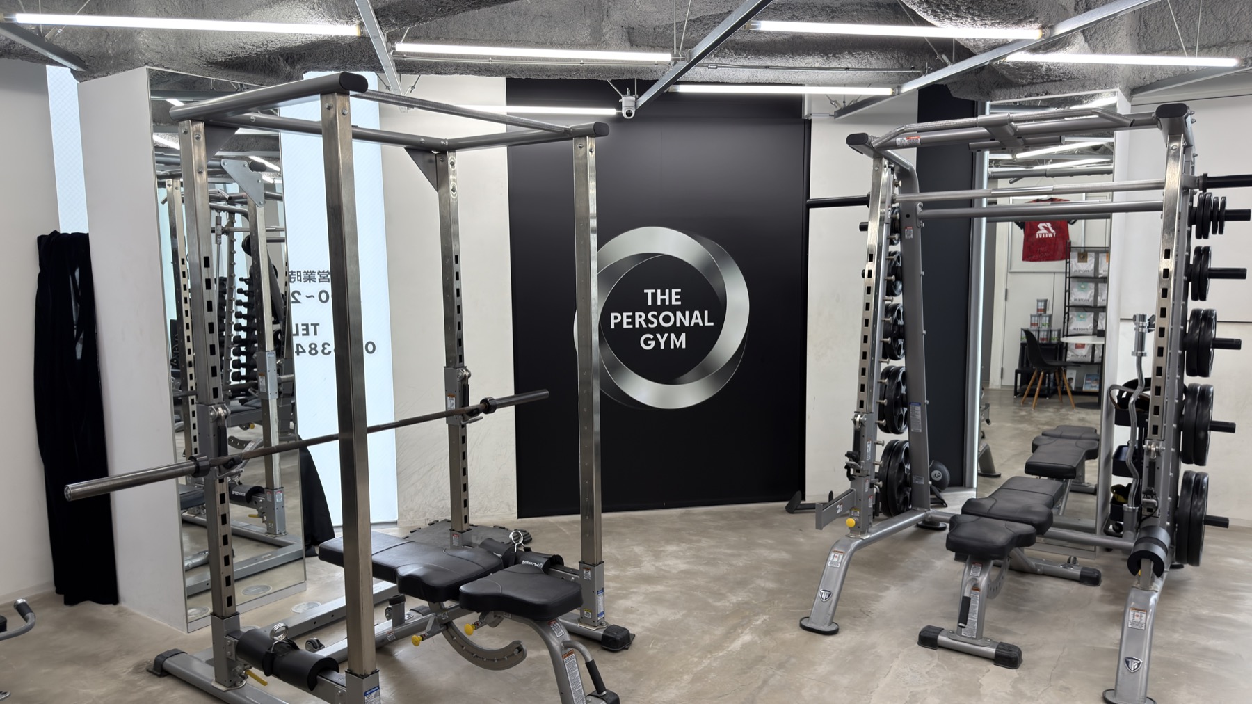 新宿御苑のパーソナルジムTHE PERSONAL GYMのトレーニング空間